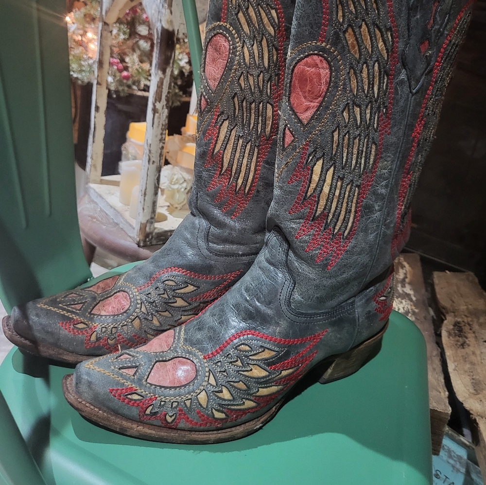 COWBOY BOOTS Women size 9.5